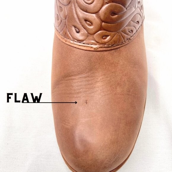 Sofft  Slip In Embossed Brown Clog Leather Mule - Women’s Sizes 8M. - Picture 4 of 12